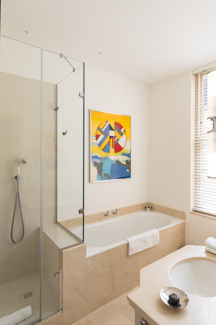 0005 - 2019 - Old Bank Hotel - Oxford - High Res - Bathroom - Web Feature