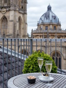 0022 - 2017 - Old Bank Hotel - Oxford - Low Res - Private Balcony Champagne - Web Hero