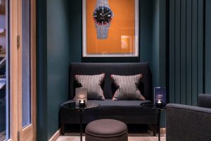 0002 - 2016 - Old Bank Hotel - Oxford - High Res - Reception Art Seating - Web Hero