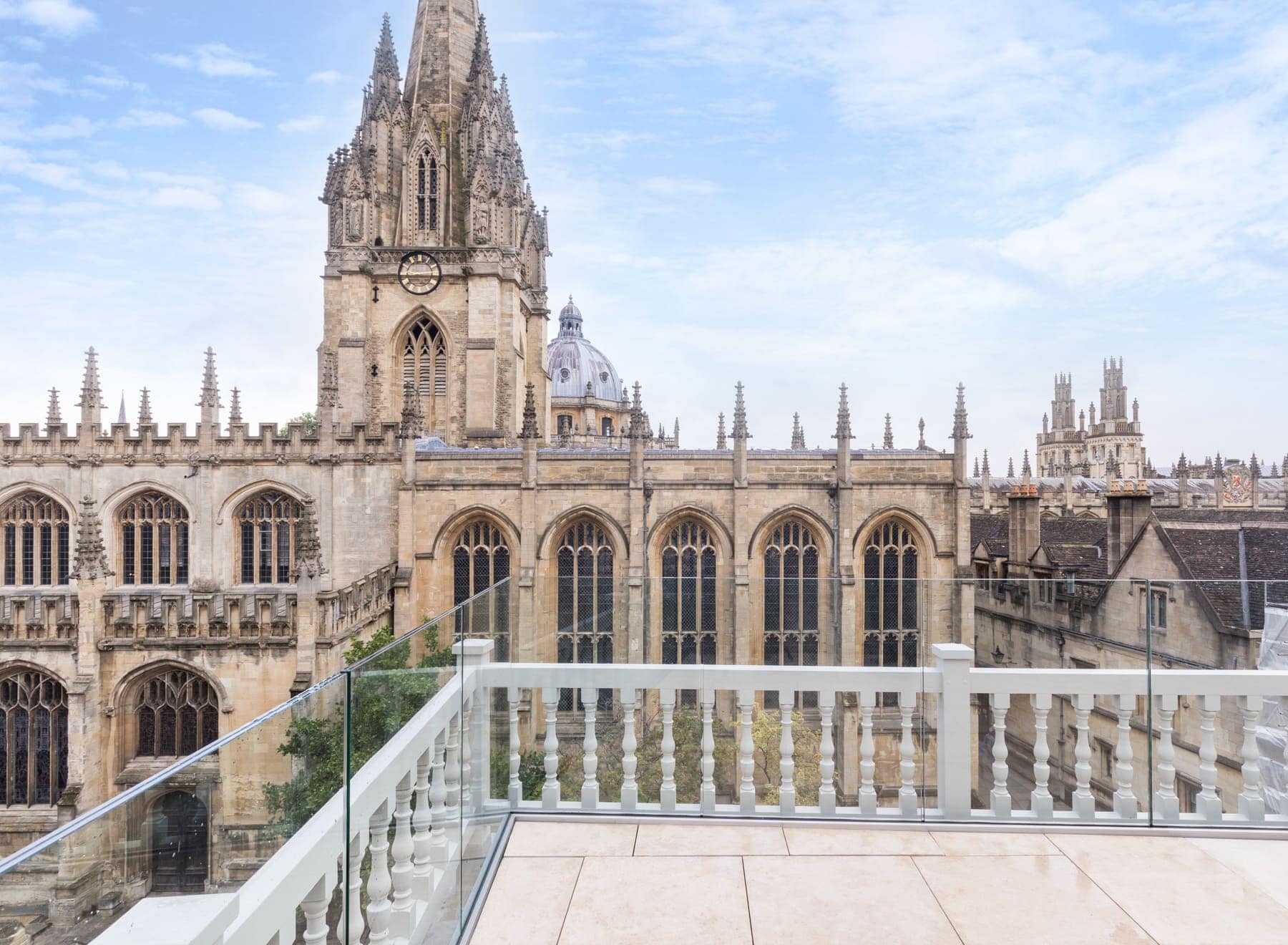0002-2017-Old-Bank-Hotel-Oxford-Low-Res-Room-1-Balcony-View-High-Street-Spires-Web-Hero