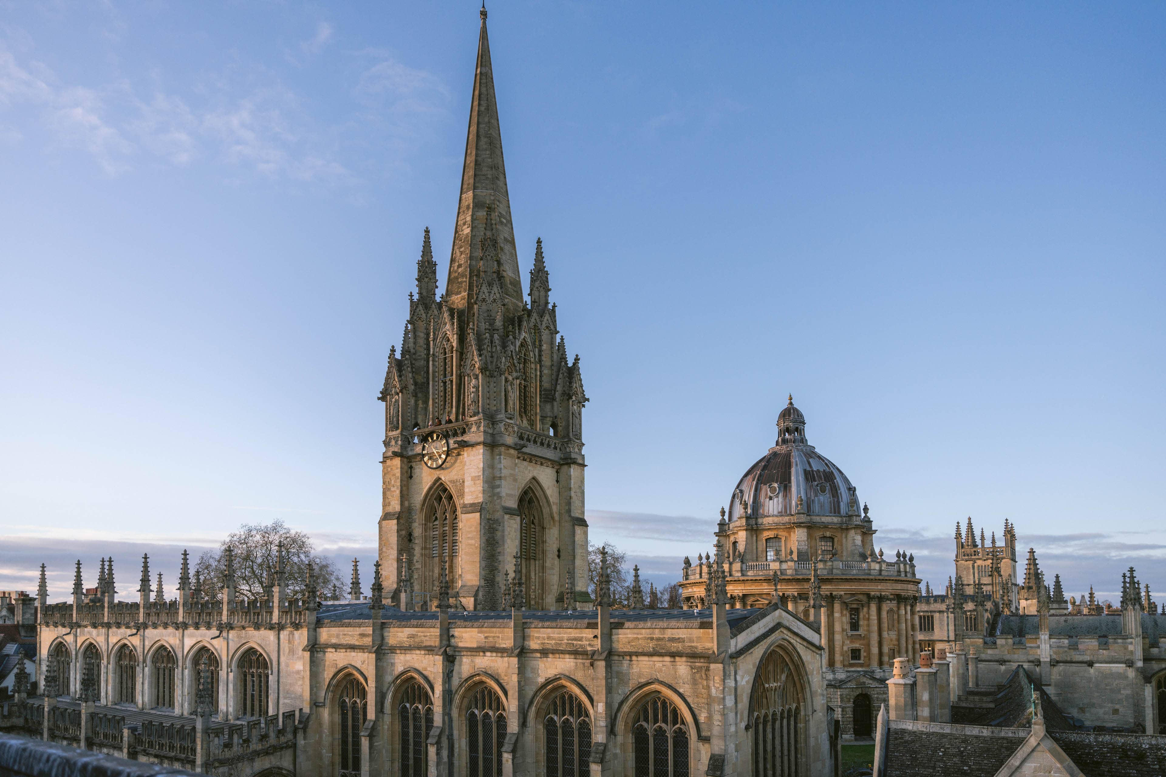 0005 - 2022 - Old Bank Hotel - Oxford - High Res - Spires View Autumn Blue Sky Afternoon - Web Hero
